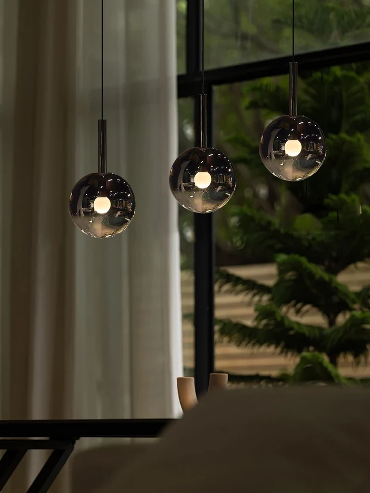 Новый дизайн, скандинавский современный черный прозрачный стеклянный шар, люстра, роскошный бар, особняк, декор комнаты, прикроватное освещение 2025
Новый дизайн, скандинавский современный черный прозрачный стеклянный шар, люстра, роскошный бар, особняк, декор комнаты, прикроватное освещение 2025