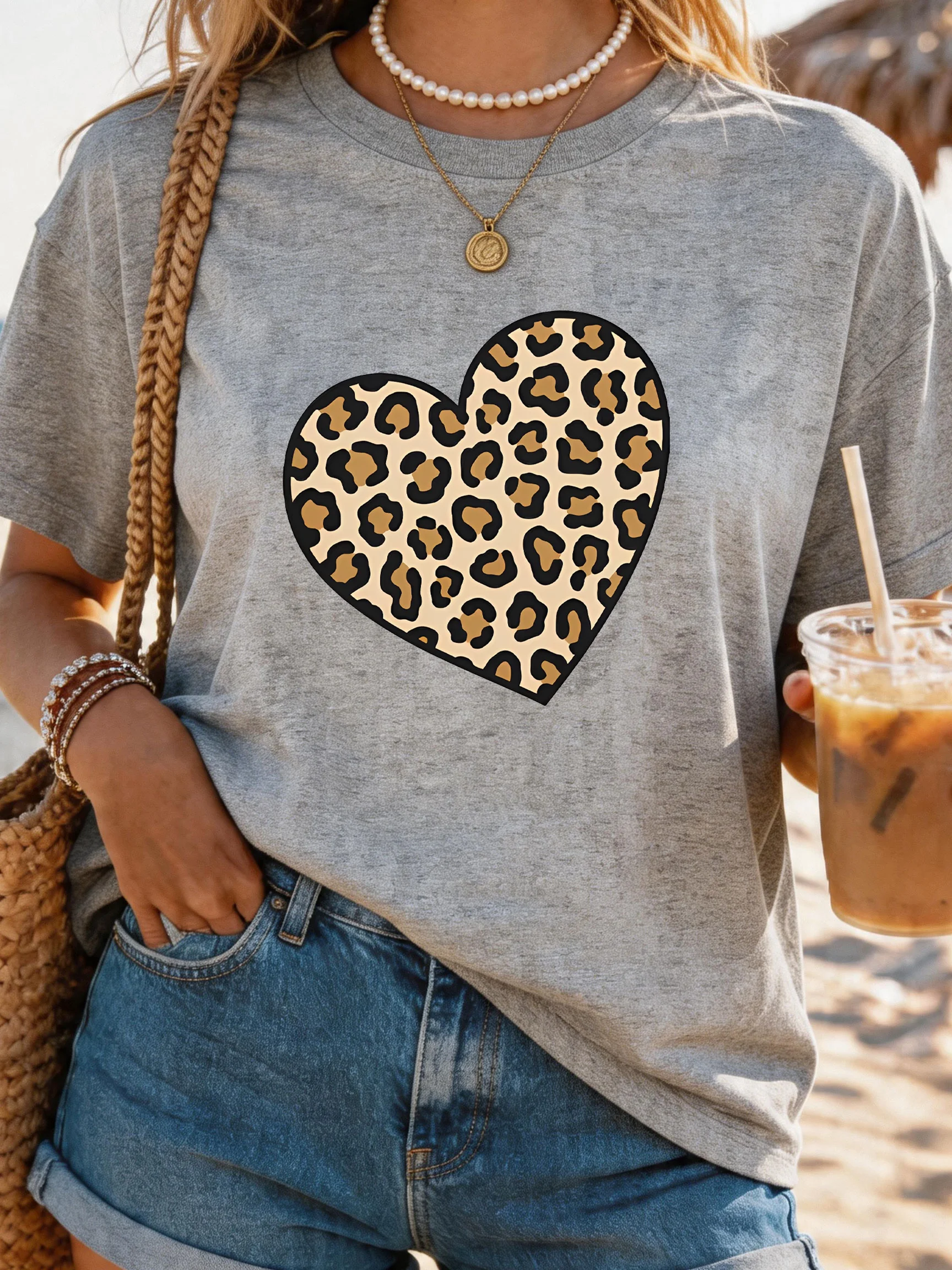 Women's Large Size Printed round Neck Short Sleeve T-shirt 1-7XL Comfortable Casual Top in European Style
Women's Large Size Printed round Neck Short Sleeve T-shirt 1-7XL Comfortable Casual Top in European Style