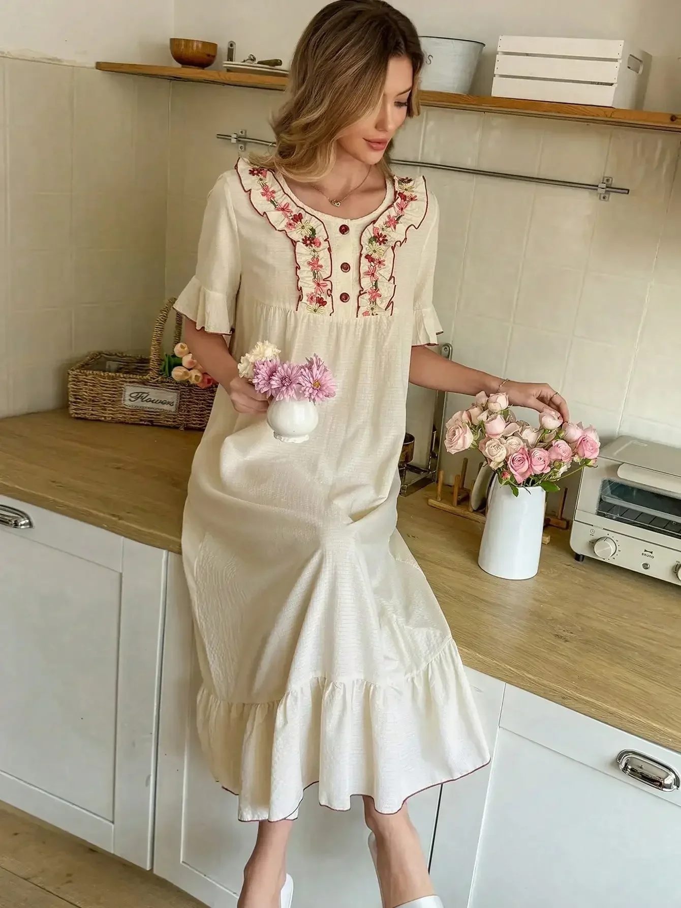 Snug Reverie Comfortable & Fresh Women's Woven Bubble Ruffle Floral Trim Ruffle Hem Casual Nightgown Summer Night Gown Vintage N
Snug Reverie Comfortable & Fresh Women's Woven Bubble Ruffle Floral Trim Ruffle Hem Casual Nightgown Summer Night Gown Vintage N
