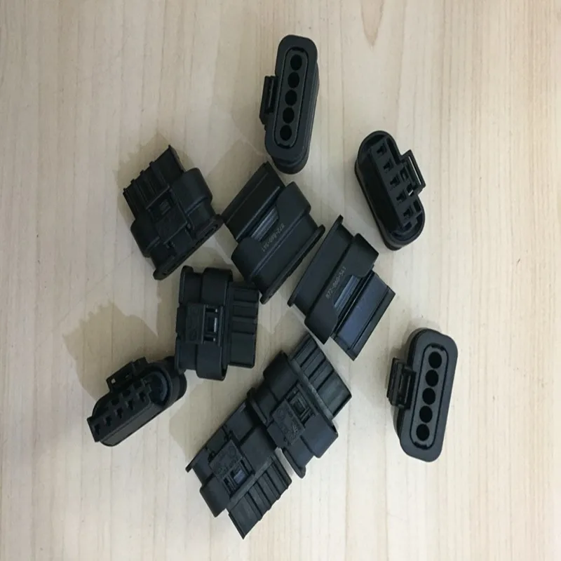 20pcs/lot 872-860-541 953122-4 DT04-3P 15326822 2-1437712-5 1-1718645-1 1-174933-1
20pcs/lot 872-860-541 953122-4 DT04-3P 15326822 2-1437712-5 1-1718645-1 1-174933-1