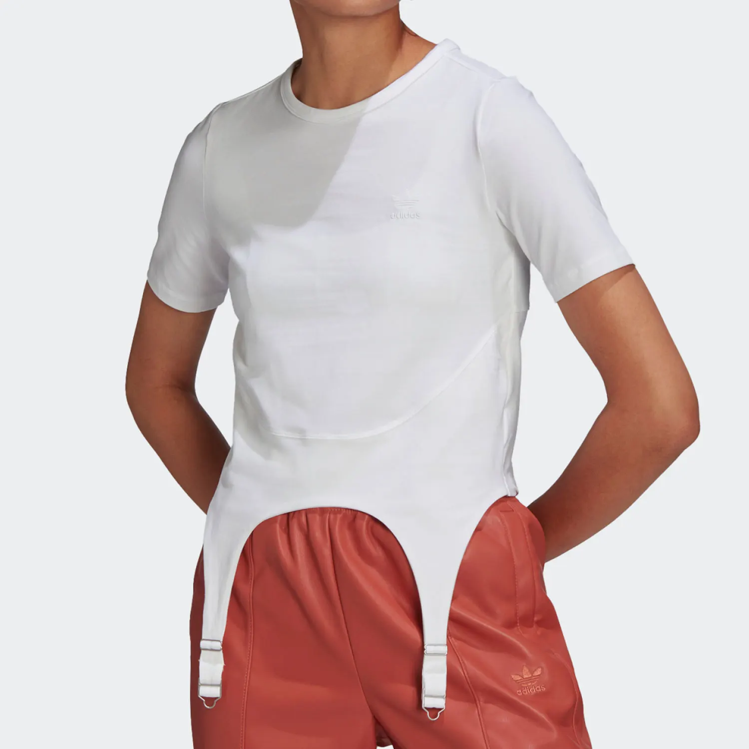 Adidas Originals Сезонная новая женская мода с коротким рукавом HF2015
Adidas Originals Сезонная новая женская мода с коротким рукавом HF2015