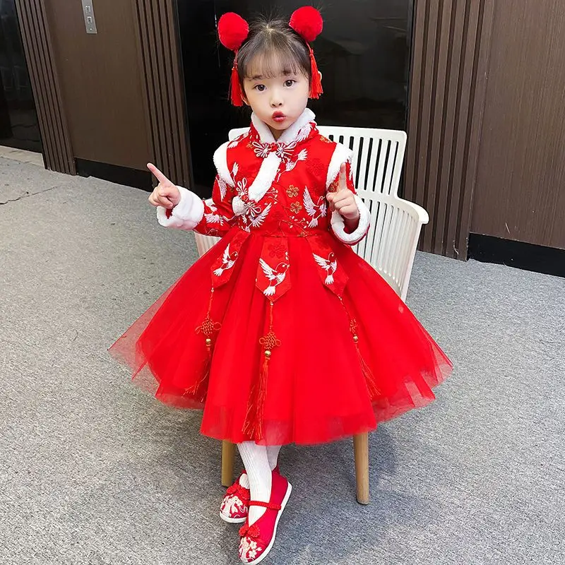 Red New Year's clothes for girls Hanfu new velvet baby girl cheongsam dress winter children's Tang suit Christmas dress
Red New Year's clothes for girls Hanfu new velvet baby girl cheongsam dress winter children's Tang suit Christmas dress