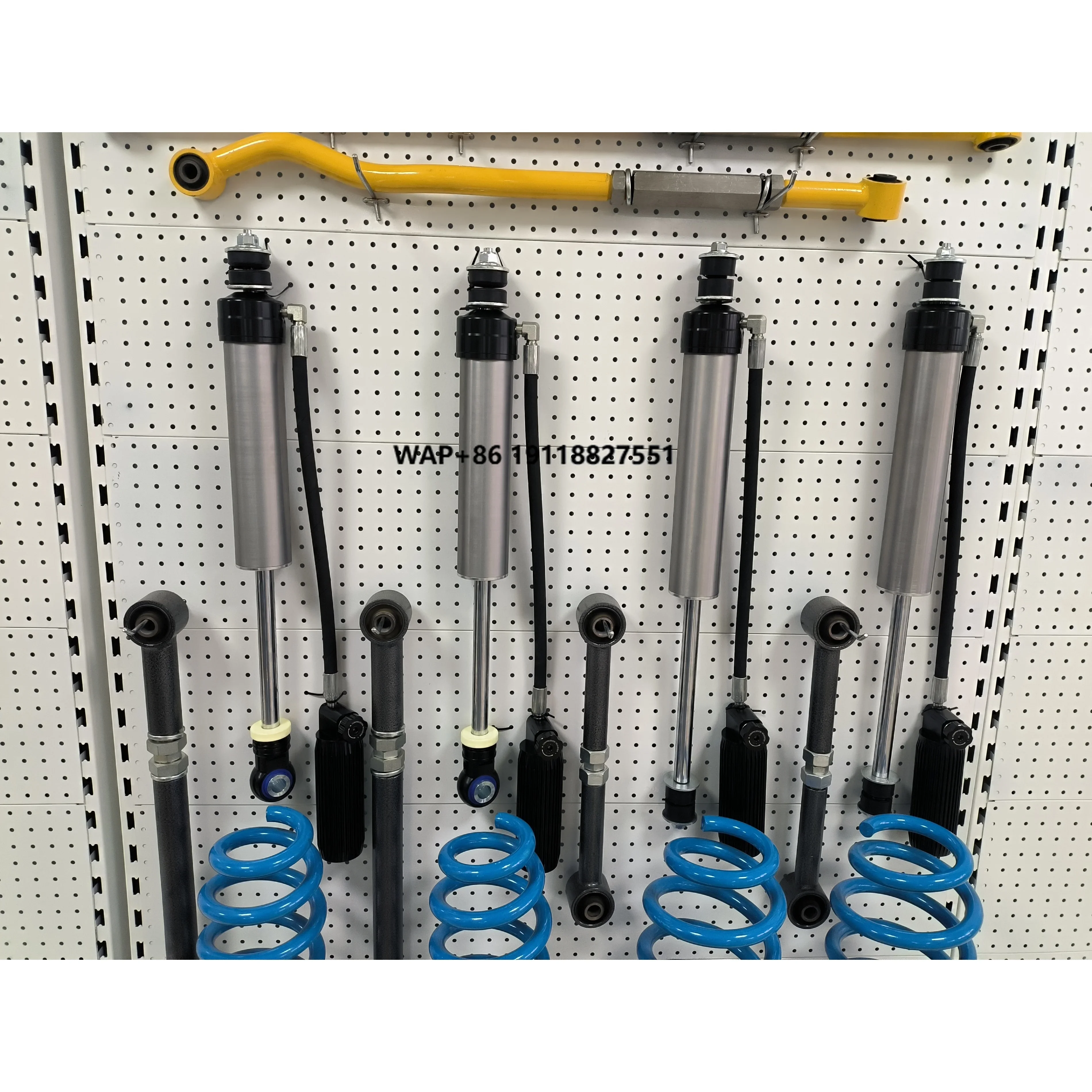 SOARAP Performance fox Suspension Shock Absorbers for Land Cruiser 80
SOARAP Performance fox Suspension Shock Absorbers for Land Cruiser 80