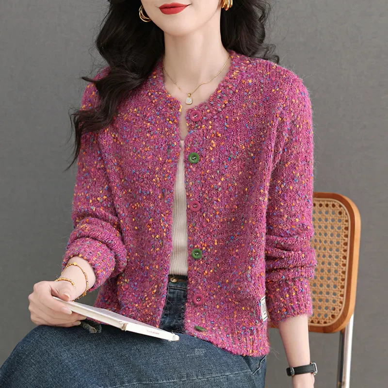 Spring And Autumn 2025 Knitted Fashion Sweater Cardigan New Fashion Lazy Wind Round Neck Short Coat Single-Breasted Soft Coat
Spring And Autumn 2025 Knitted Fashion Sweater Cardigan New Fashion Lazy Wind Round Neck Short Coat Single-Breasted Soft Coat