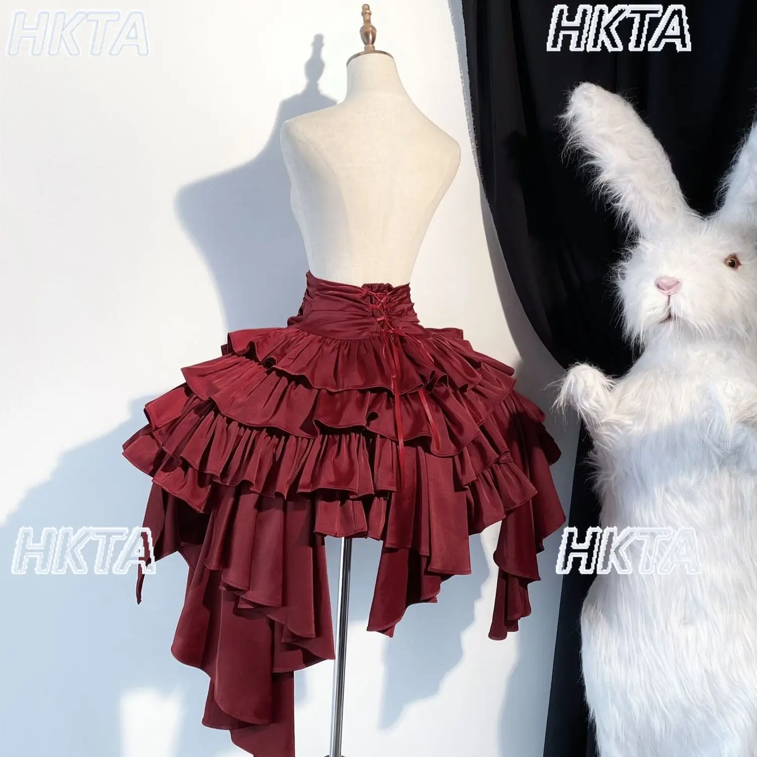 Original Lolita Shirt Girls Sweet Red Blouse Gothic Dark Shirts Top High Waist Pleated Skirt Women Short Skirt Y2k Aesthetic
Original Lolita Shirt Girls Sweet Red Blouse Gothic Dark Shirts Top High Waist Pleated Skirt Women Short Skirt Y2k Aesthetic