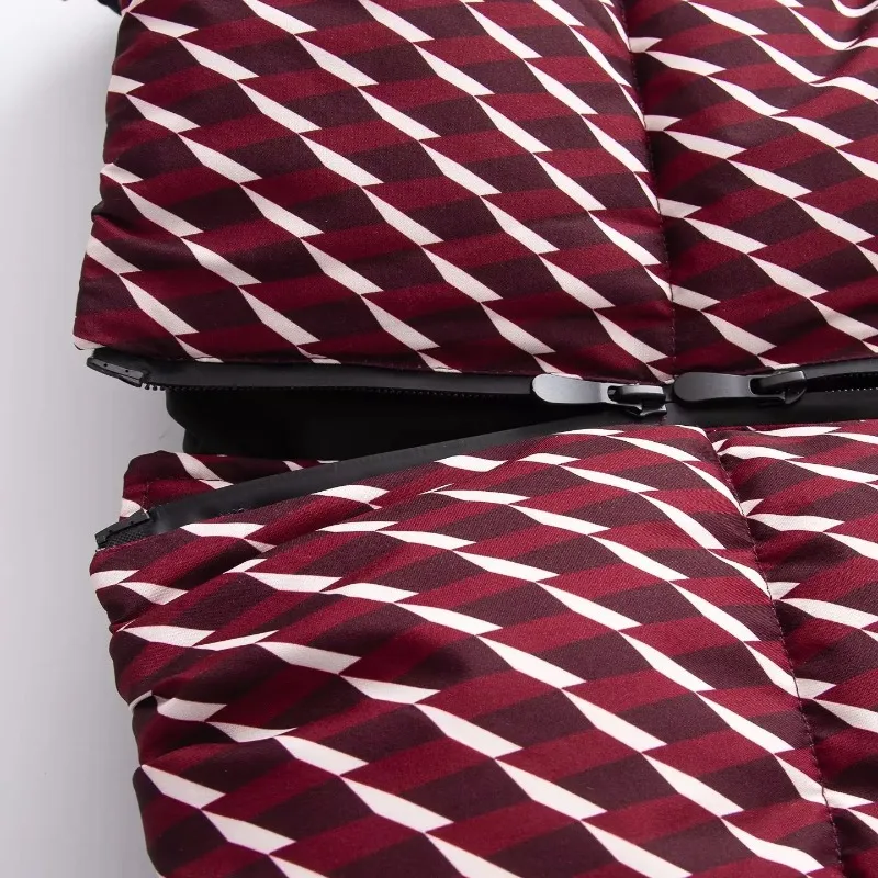 Women's Elegant Hooded Zipper Burgundy Skiing Waterproof Padded Sport Coats Lady Thicken Warm Windproof Jackets Parkas
Women's Elegant Hooded Zipper Burgundy Skiing Waterproof Padded Sport Coats Lady Thicken Warm Windproof Jackets Parkas