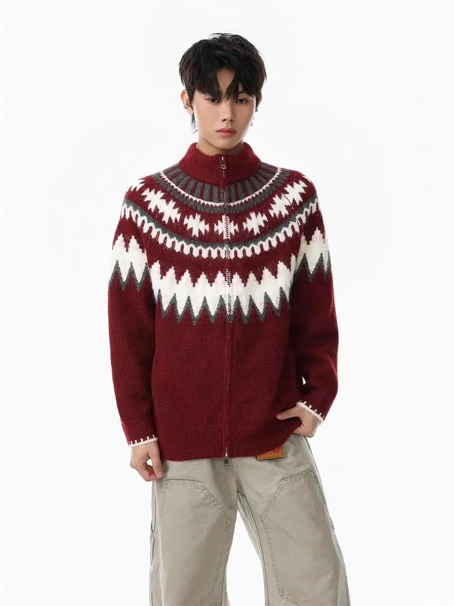 Мужской теплый вязаный кардиган большого размера на молнии с воротником в стиле Fair Isle, зимняя верхняя одежда в повседневном стиле с геометрическим узором
Мужской теплый вязаный кардиган большого размера на молнии с воротником в стиле Fair Isle, зимняя верхняя одежда в повседневном стиле с геометрическим узором