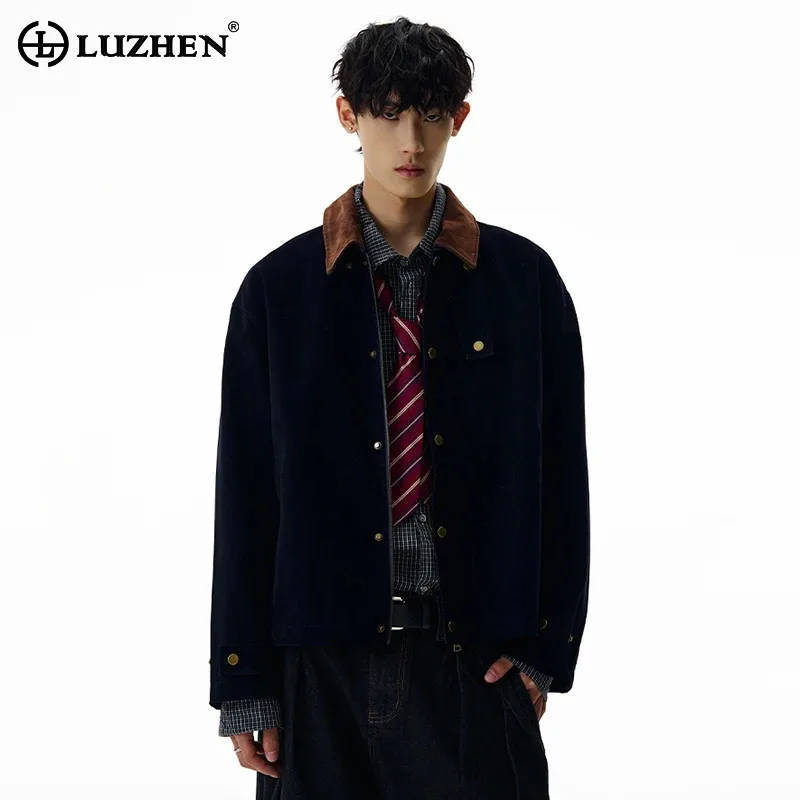 LUZHEN Original Color Contrast Splicing Neck High Quality Casual Jacket Men's 2025 Autumn Elegant Handsome Fashion Coat JY3894
LUZHEN Original Color Contrast Splicing Neck High Quality Casual Jacket Men's 2025 Autumn Elegant Handsome Fashion Coat JY3894