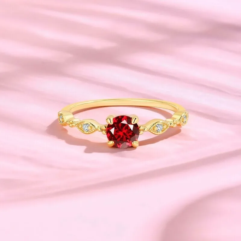 TS 925 Sterling Silver Red Moissanite Ring for Women 18K Gold Plated Four-Prong Ring Vintage Pave Side Stone Fine Jewelry
TS 925 Sterling Silver Red Moissanite Ring for Women 18K Gold Plated Four-Prong Ring Vintage Pave Side Stone Fine Jewelry