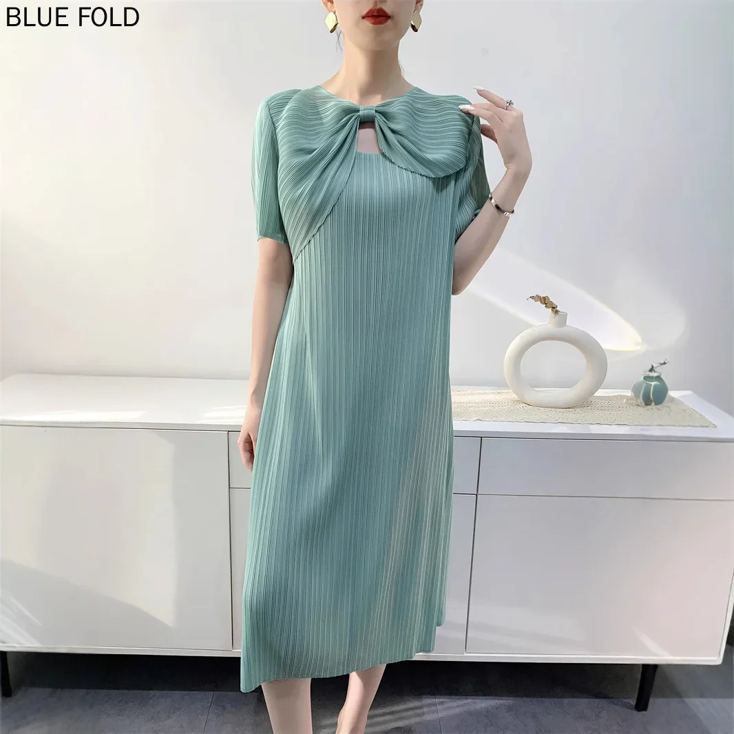 MIYAKE 2025 Spring and Summer New Design Pleated Dress Female Temperament Waist Cinching Slim Fit Women's Clothing PLEATS Vestid
MIYAKE 2025 Spring and Summer New Design Pleated Dress Female Temperament Waist Cinching Slim Fit Women's Clothing PLEATS Vestid