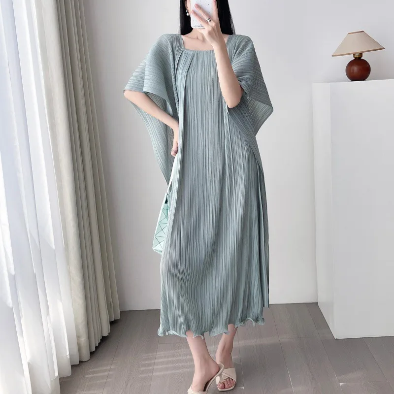 Miyake Pleated Shawl Dresses 2026 Summer New Patchwork Ribbon Elegant Loose Plus Size Stretch Long Dress Women Vacation Clothing
Miyake Pleated Shawl Dresses 2026 Summer New Patchwork Ribbon Elegant Loose Plus Size Stretch Long Dress Women Vacation Clothing