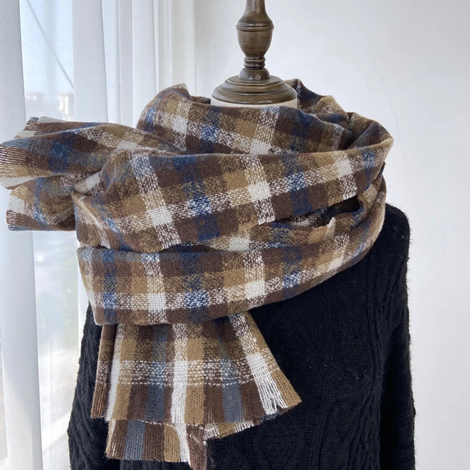 Women Pashmina Foulard Bandana Scarves Female Luxury Hijab Tassel Shawl Wraps New Plaid Long Scarf Winter Warm Cashmere Scarves
Women Pashmina Foulard Bandana Scarves Female Luxury Hijab Tassel Shawl Wraps New Plaid Long Scarf Winter Warm Cashmere Scarves