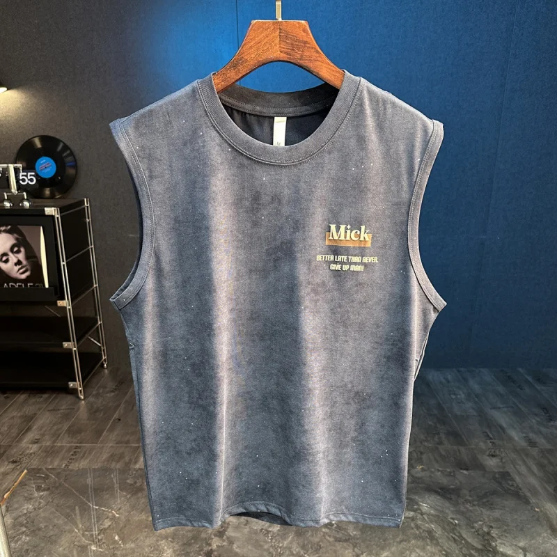 2025 Summer New Sports Fitness Loose Tank Top Men's Fashion Trend Casual Printed Sleeveless T-shirt
2025 Summer New Sports Fitness Loose Tank Top Men's Fashion Trend Casual Printed Sleeveless T-shirt