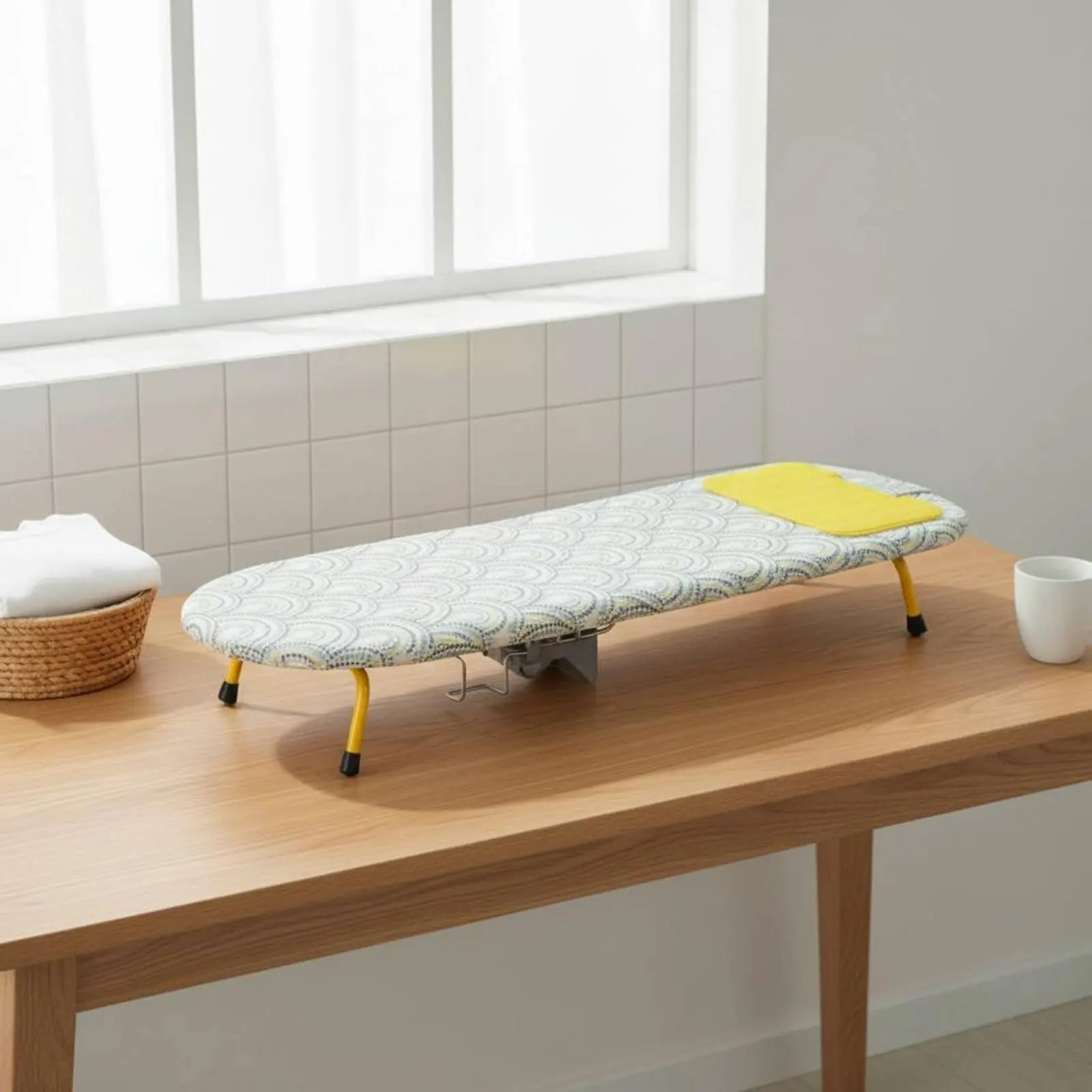 Tabletop Ironing Board Portable Folding Ironing Board Mini Iron Pad Anti-Slip Easy to Clean for Home
Tabletop Ironing Board Portable Folding Ironing Board Mini Iron Pad Anti-Slip Easy to Clean for Home