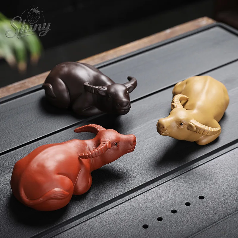 Purple Clay Tea Pet ‘Ox Turns The World Around’ Tea Table Ornament, Suitable for Raising Tea Pets
Purple Clay Tea Pet ‘Ox Turns The World Around’ Tea Table Ornament, Suitable for Raising Tea Pets