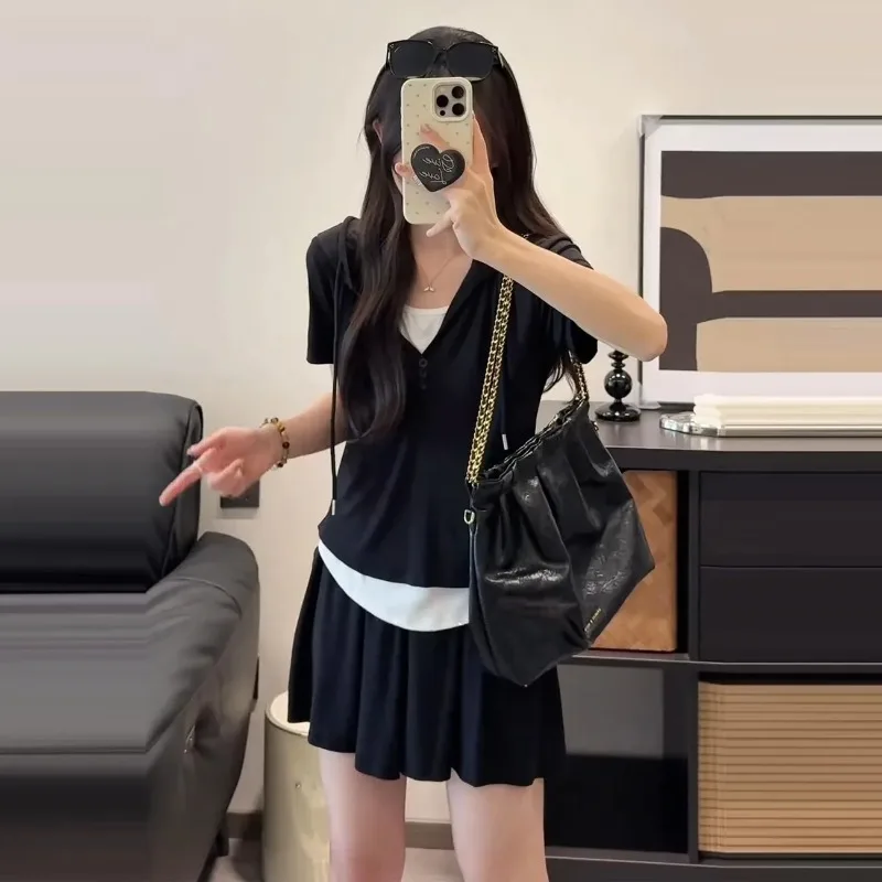 Women 2PCS Hooded Fake Two-Piece Top Shorts Casual Summer Outfit
Women 2PCS Hooded Fake Two-Piece Top Shorts Casual Summer Outfit