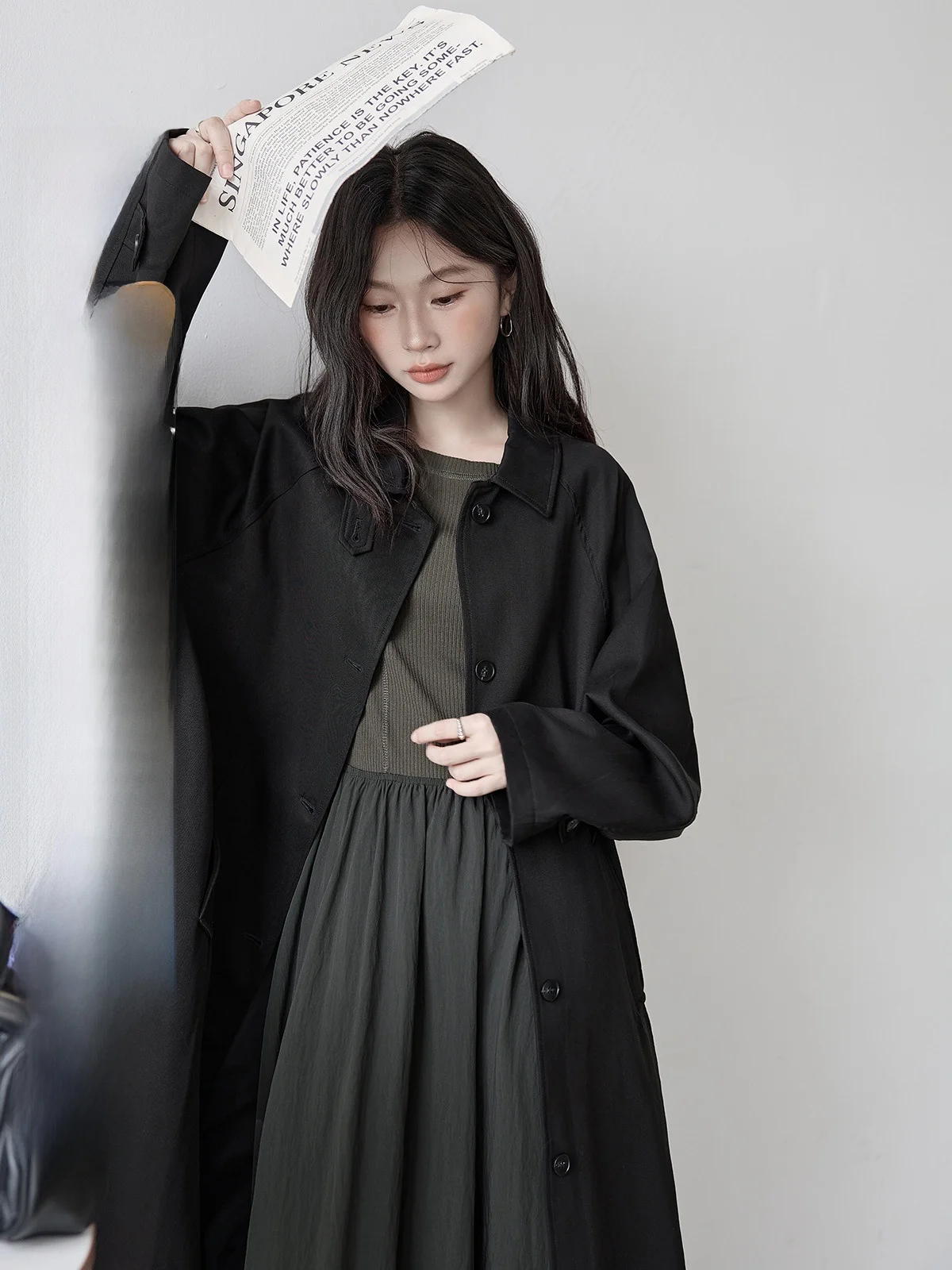 HuiXi Bla Jaet, женское осеннее пальто 2023, новое элитное пальто в стиле ретро, универсальное длинное пальто с воротником све, на одной пуговице
HuiXi Bla Jaet, женское осеннее пальто 2023, новое элитное пальто в стиле ретро, универсальное длинное пальто с воротником све, на одной пуговице