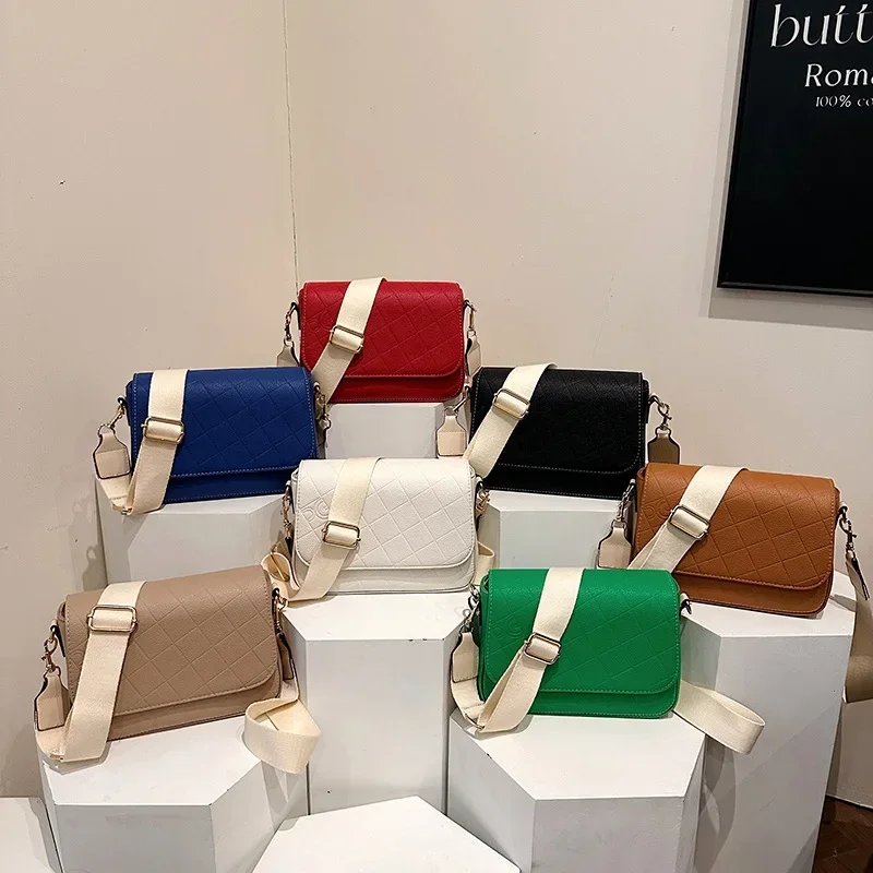 Women's Vintage Diamond Quilted Wide Strap Postman Bag - 2025New Classic Fashionable Commute Shoulder/Crossbody Bag
Women's Vintage Diamond Quilted Wide Strap Postman Bag - 2025New Classic Fashionable Commute Shoulder/Crossbody Bag