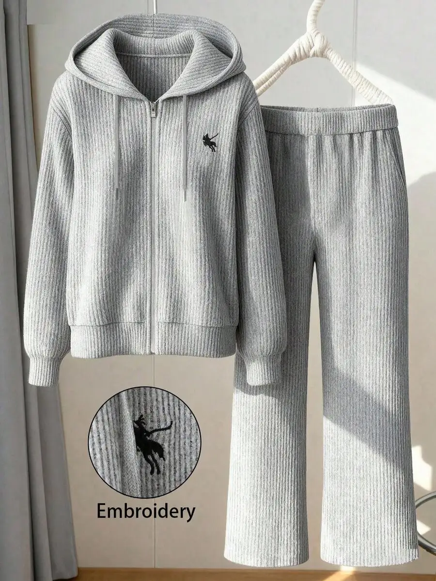 Ribbed Fleece Hooded Zip-Up Cardigan & Matching Pants Set, Embroidered Motif, Loose Fit
Ribbed Fleece Hooded Zip-Up Cardigan & Matching Pants Set, Embroidered Motif, Loose Fit