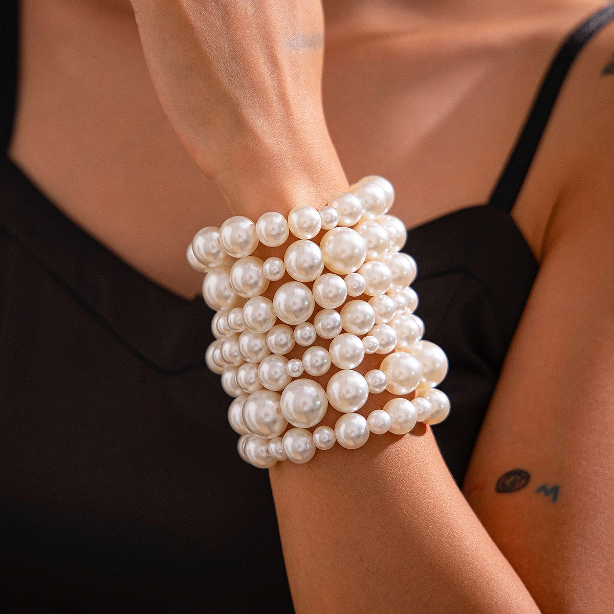 KunJoe 7Pcs/Set Luxury Smooth Imitation Pearl Elastic Bracelets for Women Elegant Bridal Beads Bangles Wedding Wrist Jewelry
KunJoe 7Pcs/Set Luxury Smooth Imitation Pearl Elastic Bracelets for Women Elegant Bridal Beads Bangles Wedding Wrist Jewelry