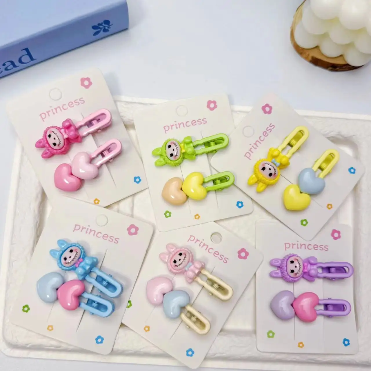 Labubu kawaii New Love Resin Children's Hair Clips Sweet Girl Heart Bangs Edge Clip Creative Hair Card Pressure Clip Girl Gift
Labubu kawaii New Love Resin Children's Hair Clips Sweet Girl Heart Bangs Edge Clip Creative Hair Card Pressure Clip Girl Gift