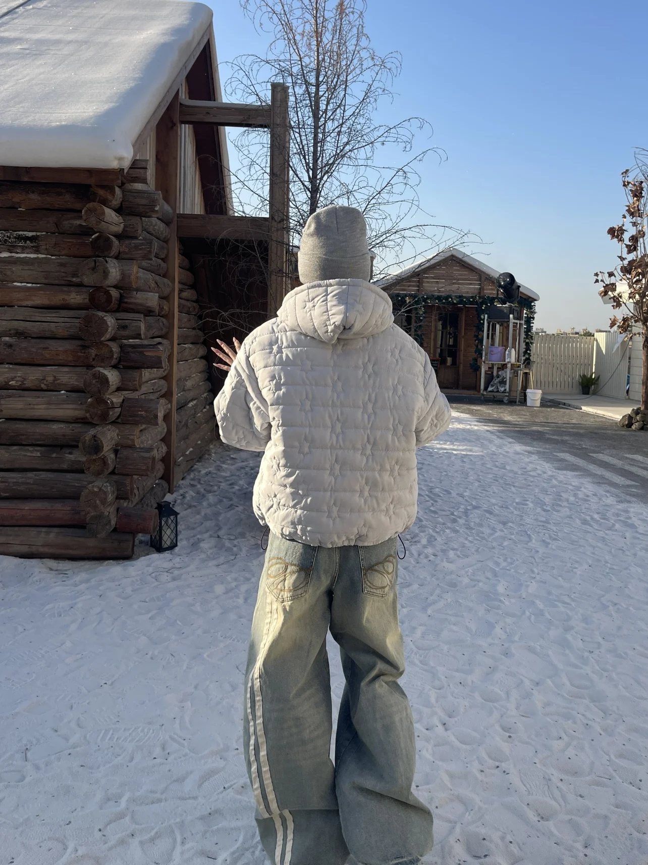 Женские повседневные джинсы свободного кроя с вышивкой, прямые штанины, из хлопкового денима, с завышенной талией
Женские повседневные джинсы свободного кроя с вышивкой, прямые штанины, из хлопкового денима, с завышенной талией