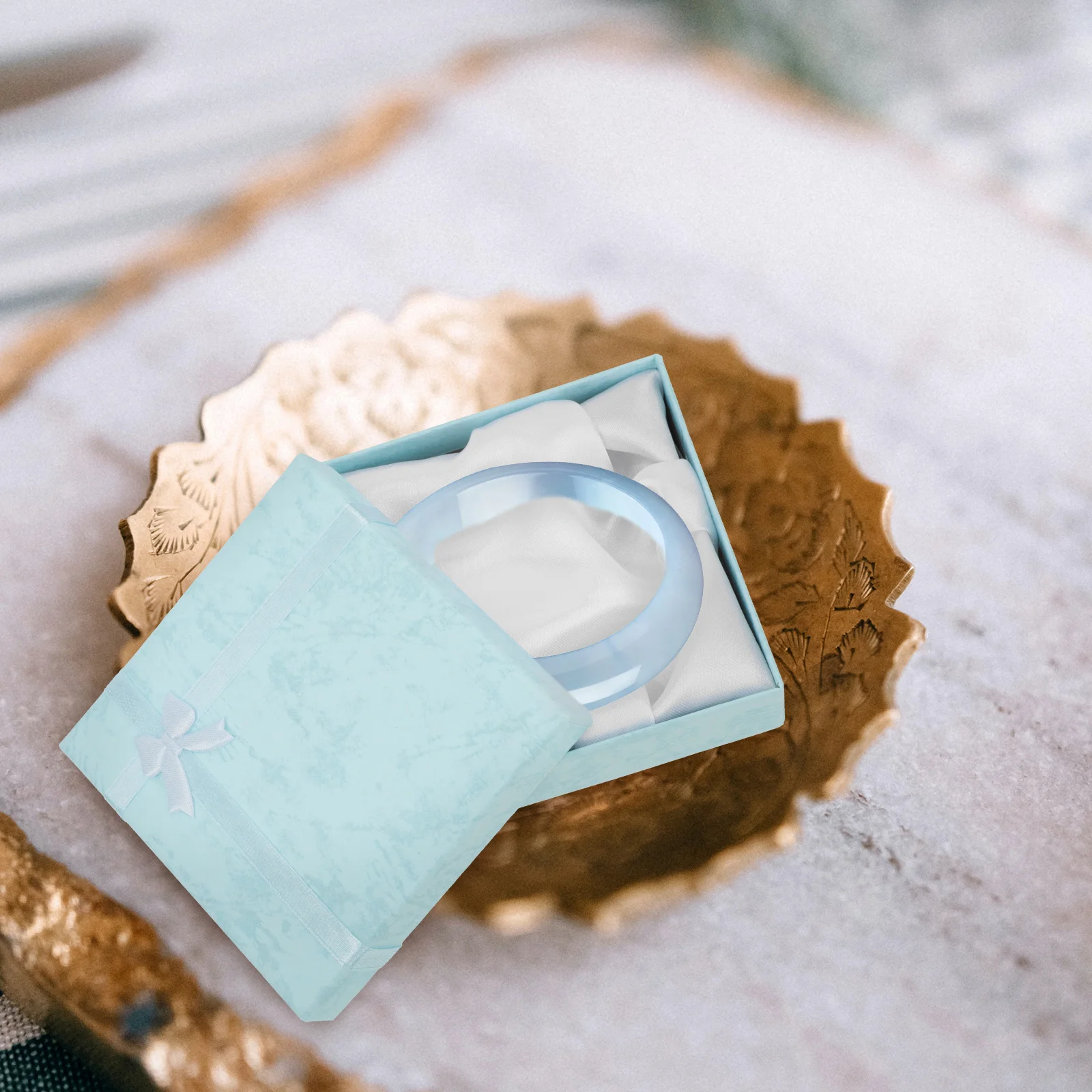 6Pcs Exquisite Bracelet Box Vintage Style Gift Wrapping Jewelry Storage Holder Sealing Lid Protection Durable Long Service Life
6Pcs Exquisite Bracelet Box Vintage Style Gift Wrapping Jewelry Storage Holder Sealing Lid Protection Durable Long Service Life