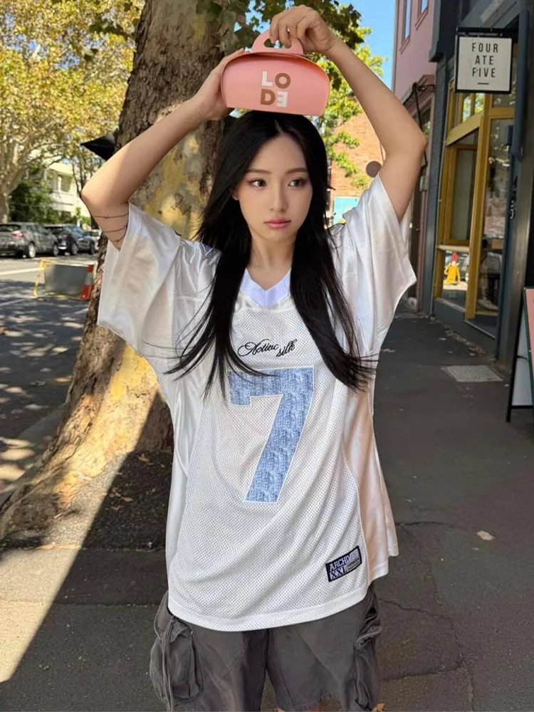 Белая футболка V-Ne Thin ort Sve, женская летняя новинка 2023 года, свободный повседневный топ с сетчатым принтом, свободный крой
Белая футболка V-Ne Thin ort Sve, женская летняя новинка 2023 года, свободный повседневный топ с сетчатым принтом, свободный крой