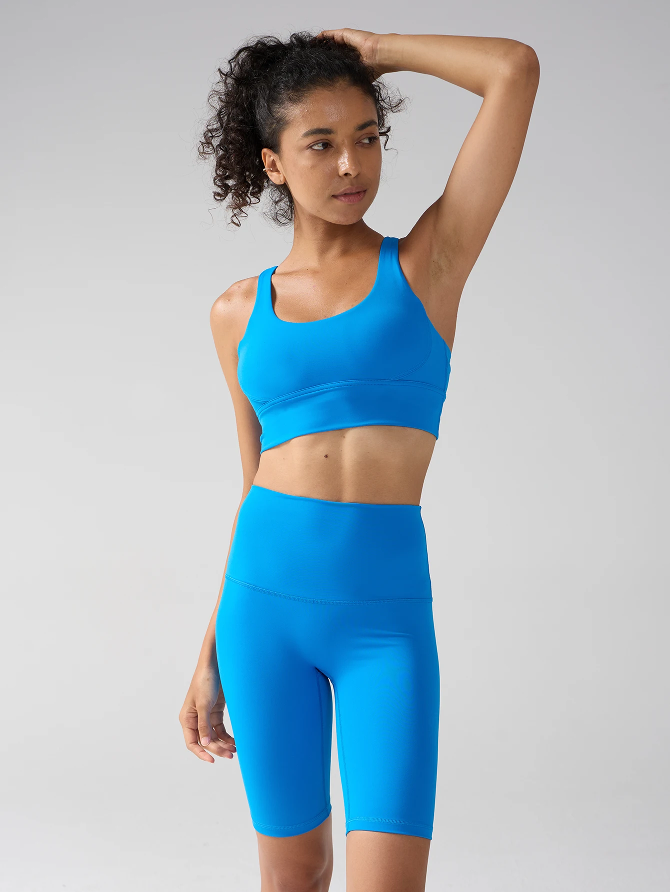2 Piece Yoga Clothes Set Gym Sports Shorts Set Women Cross Back Bra Top High Waist Shorts Fitness Suit Running Workout Tracksuit
2 Piece Yoga Clothes Set Gym Sports Shorts Set Women Cross Back Bra Top High Waist Shorts Fitness Suit Running Workout Tracksuit