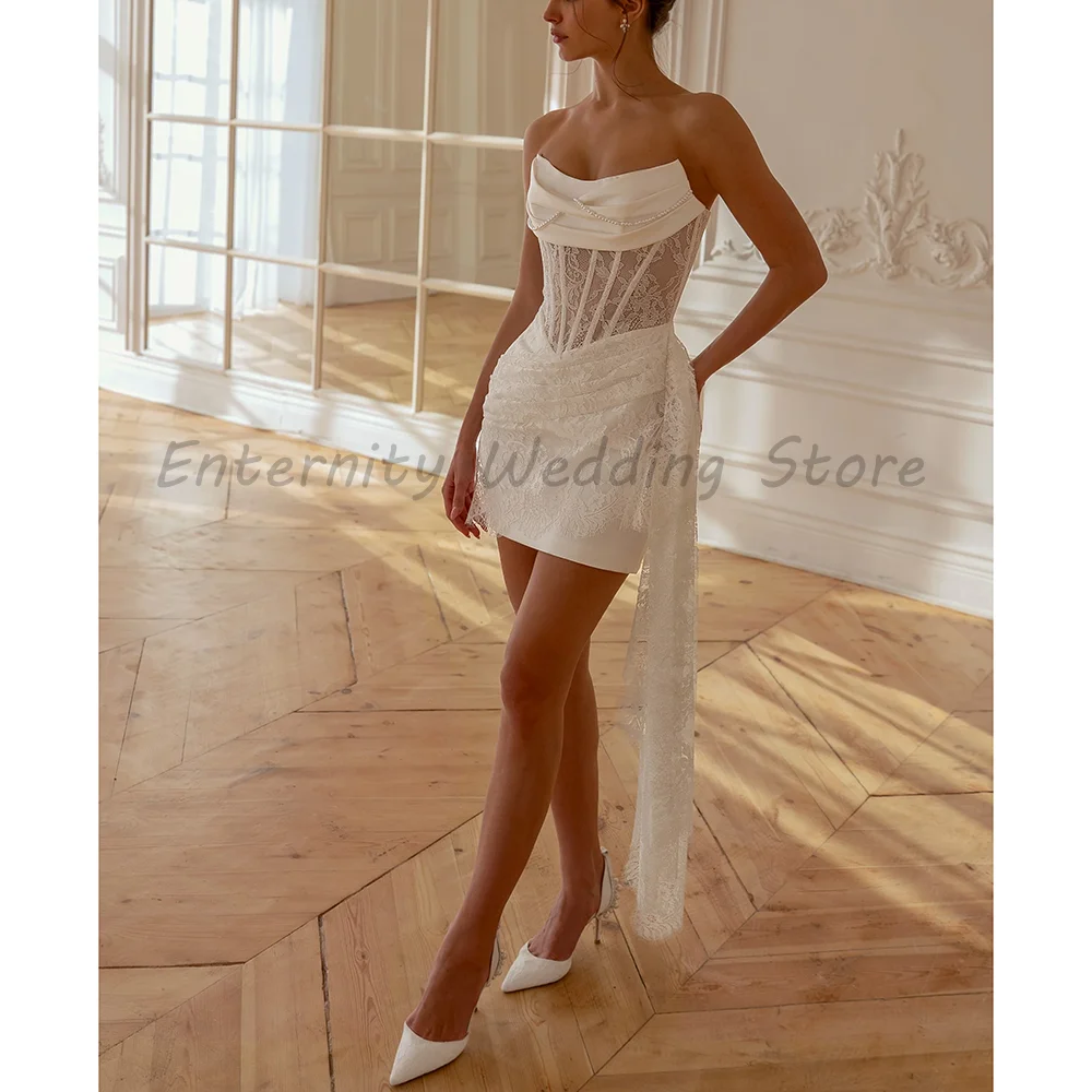 White Strapless Lace Corset Short Wedding Dress with Satin Bodice & Detachable Lace Train Bridal Mini Gown
White Strapless Lace Corset Short Wedding Dress with Satin Bodice & Detachable Lace Train Bridal Mini Gown