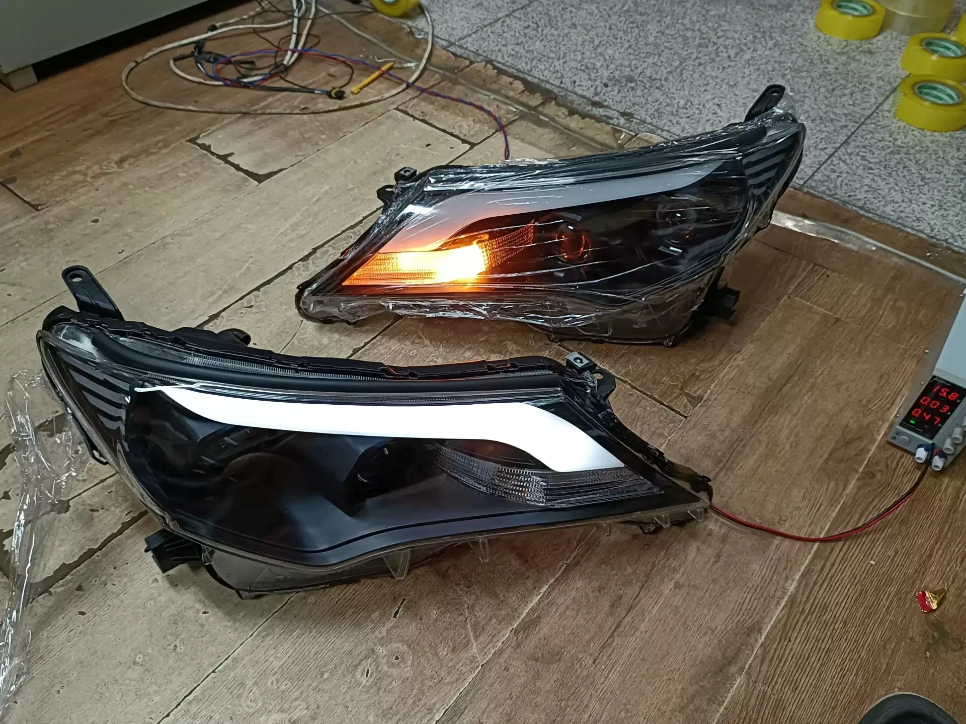 Для Toyota rav4 2013-15 автомобильные фары в сборе, светодиодные DRL дневные ходовые огни, указатель поворота, фара
Для Toyota rav4 2013-15 автомобильные фары в сборе, светодиодные DRL дневные ходовые огни, указатель поворота, фара