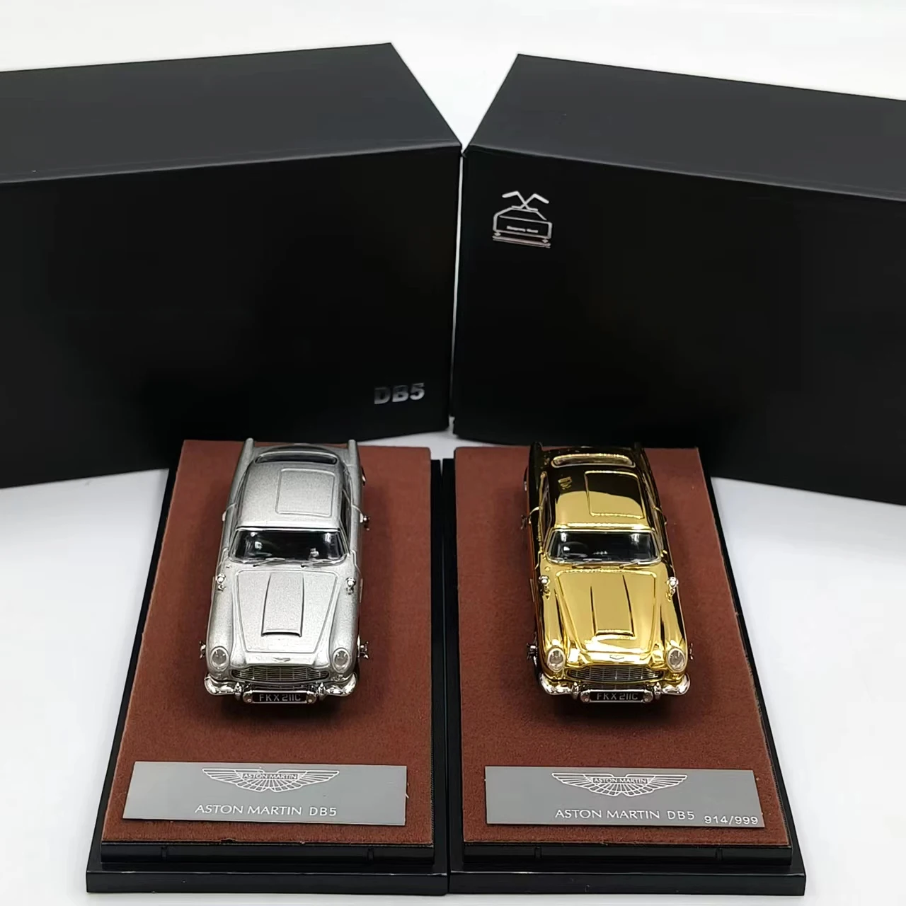 1:64 DB5 007 Alloy Car Diecasts & Toy Vehicles Car Model Miniature Scale Model Car Toys For Children
1:64 DB5 007 Alloy Car Diecasts & Toy Vehicles Car Model Miniature Scale Model Car Toys For Children