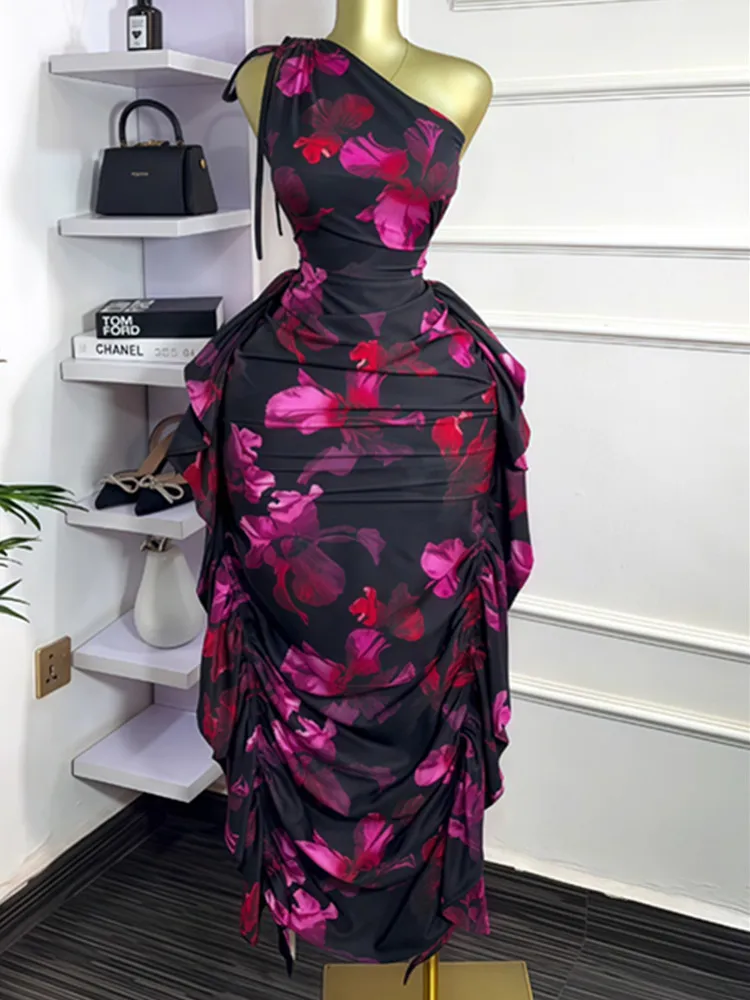 BKLD Women Clothing 2025 Summer New Sleeveless One Shoulder Slant Neck Fashion Printed Lace-Up Ruffle Tight Dress Party Clubwear
BKLD Women Clothing 2025 Summer New Sleeveless One Shoulder Slant Neck Fashion Printed Lace-Up Ruffle Tight Dress Party Clubwear