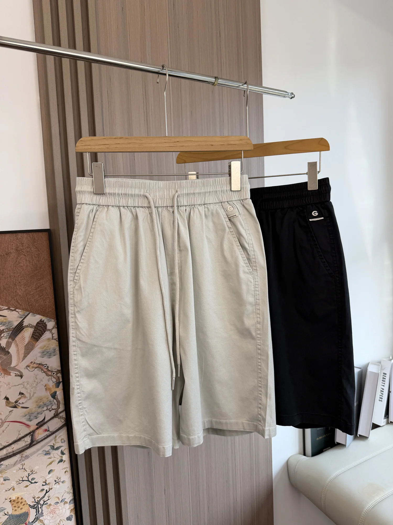 Mixed Fiber Cool Feeling Breathable Elastic Waist Casual Shorts Pure Color Summer Loose Fit Youth Daily Wear
Mixed Fiber Cool Feeling Breathable Elastic Waist Casual Shorts Pure Color Summer Loose Fit Youth Daily Wear