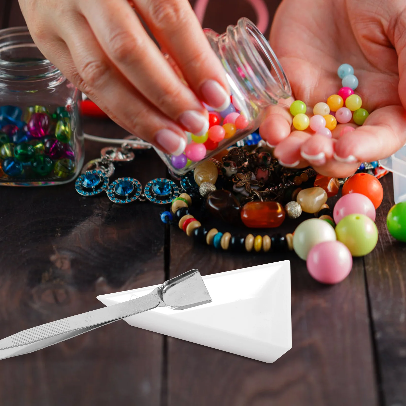 DIY Bead Sorting Tray Plastic Storage Plate for Jewelry Making Diamond Art Tools Stainless Steel Tweezers Shovel Lightweight
DIY Bead Sorting Tray Plastic Storage Plate for Jewelry Making Diamond Art Tools Stainless Steel Tweezers Shovel Lightweight