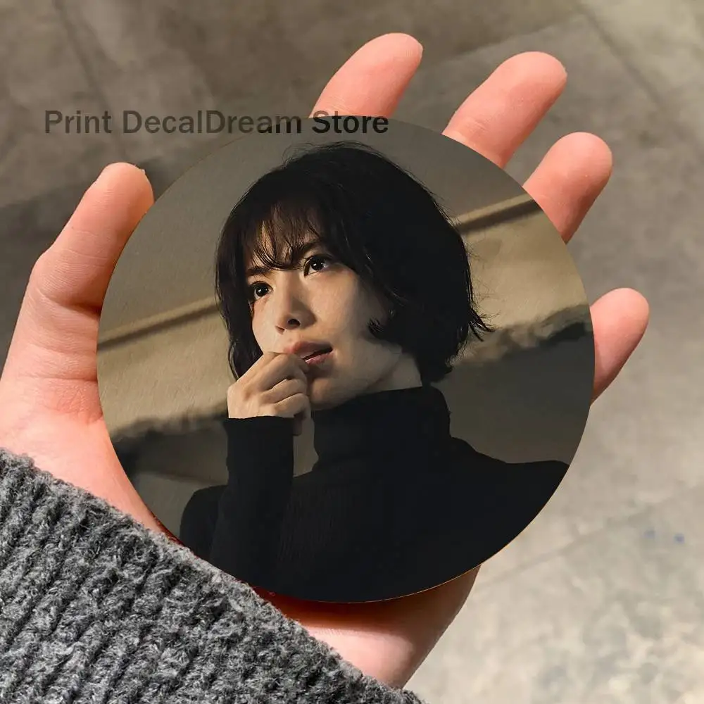 I-Im J-JinahS N-NANA 2D Pattern round Wooden Coaster Decorative Coffee Cup for Use in Coffee Shops Bars Wine Beer
I-Im J-JinahS N-NANA 2D Pattern round Wooden Coaster Decorative Coffee Cup for Use in Coffee Shops Bars Wine Beer