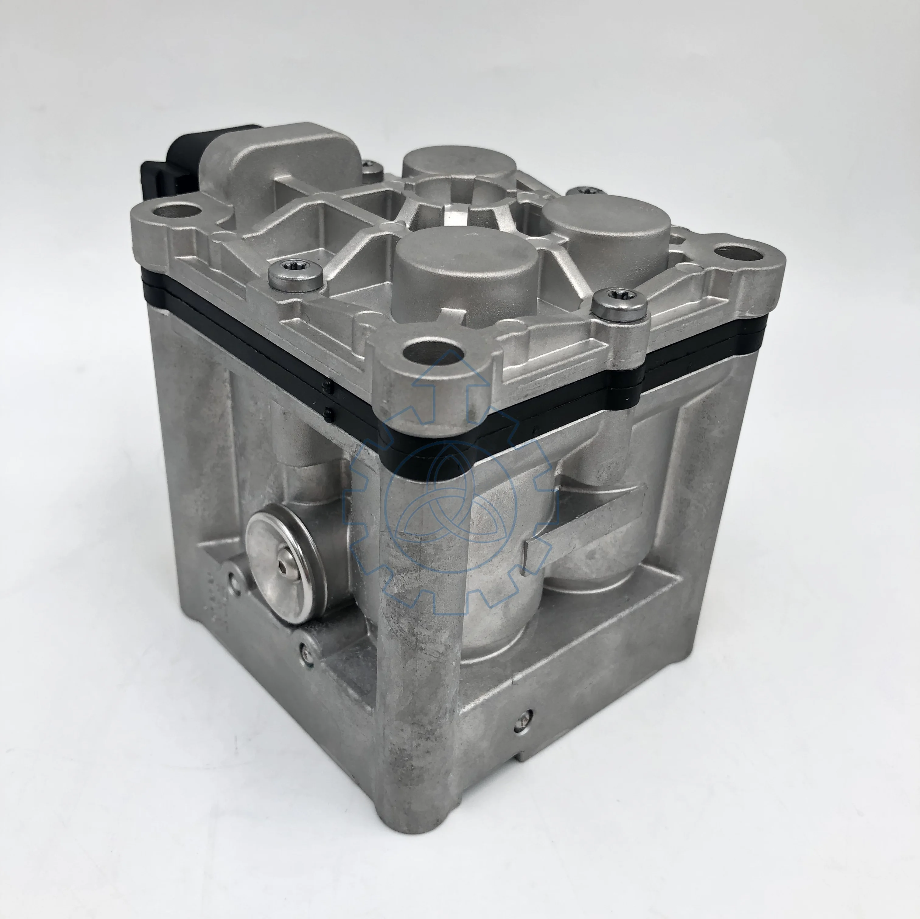 2021087 1744086 EGR Exhaust Gas Recirculation Solenoid Valve for SCA Trucks
2021087 1744086 EGR Exhaust Gas Recirculation Solenoid Valve for SCA Trucks