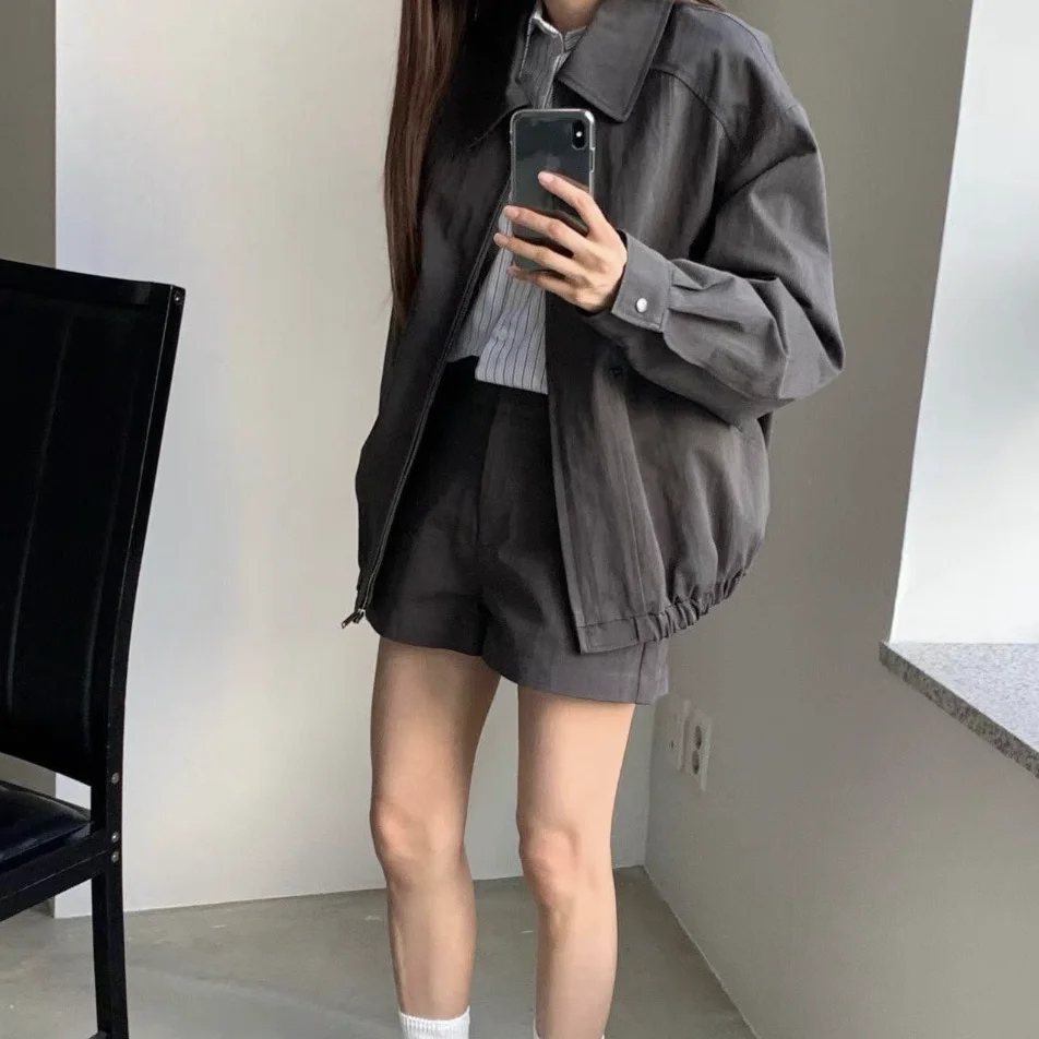 Faionable mat Retro Workwear Jaet And orts Set Loose Fit Collared Spring 2025 Cotton Blend Women's Ensemble
Faionable mat Retro Workwear Jaet And orts Set Loose Fit Collared Spring 2025 Cotton Blend Women's Ensemble
