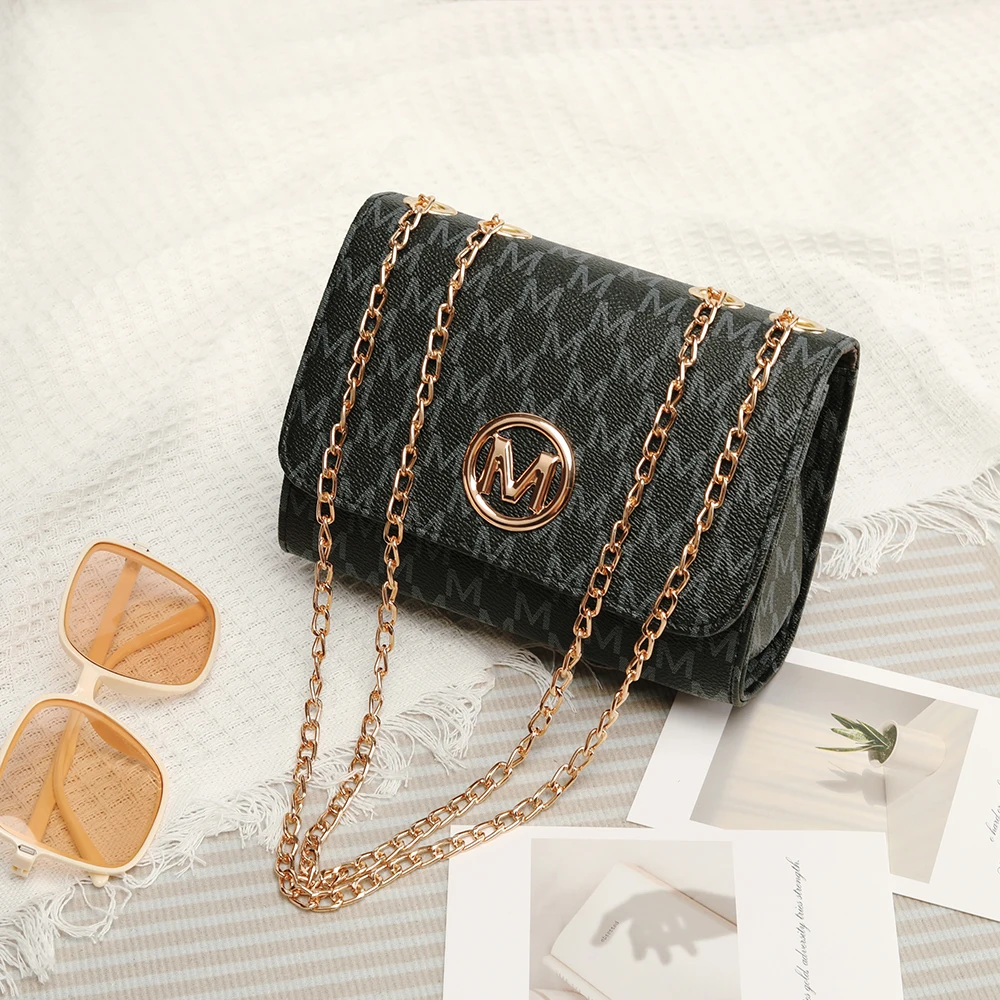 Women's fashion style strawberry cute mini heart shape date gift chain crossbody bag shoulder bag
Women's fashion style strawberry cute mini heart shape date gift chain crossbody bag shoulder bag