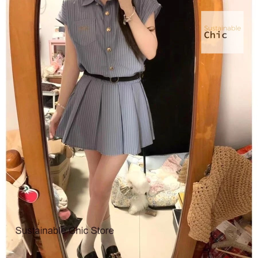 Korean college style striped shirt dress female summer high-quality temperament design sense niche waist slim pleated skirt
Korean college style striped shirt dress female summer high-quality temperament design sense niche waist slim pleated skirt