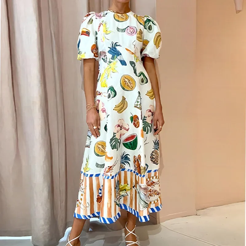 2025 New European and American Women's Fashion Commute Sweet Print Round Neck Flared Short Sleeve Dress
2025 New European and American Women's Fashion Commute Sweet Print Round Neck Flared Short Sleeve Dress