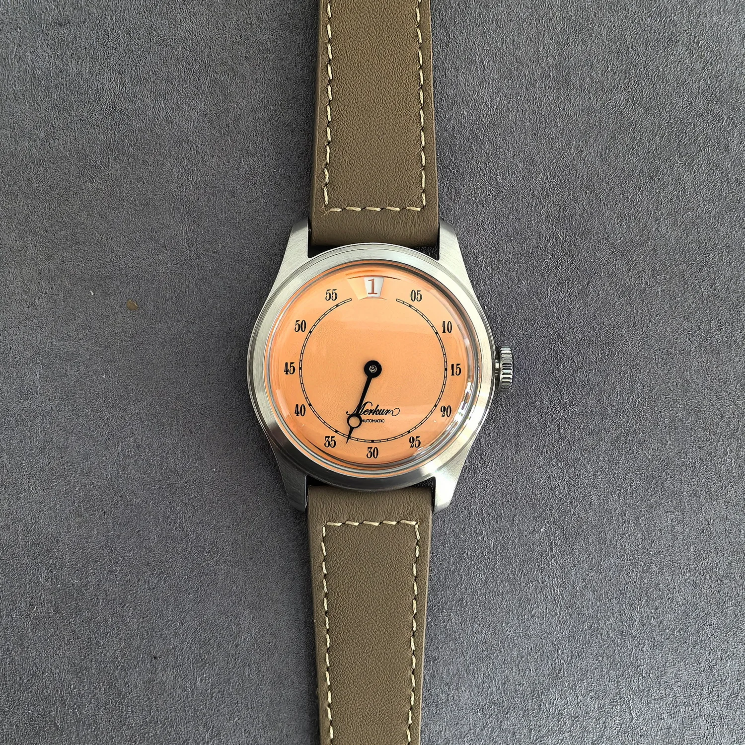 PIERRE PAULIN Мужские автоматические часы 38 мм Механические наручные часы Jumping Hour Sappire Mirror ST17 Mov Salmon Dial
PIERRE PAULIN Мужские автоматические часы 38 мм Механические наручные часы Jumping Hour Sappire Mirror ST17 Mov Salmon Dial