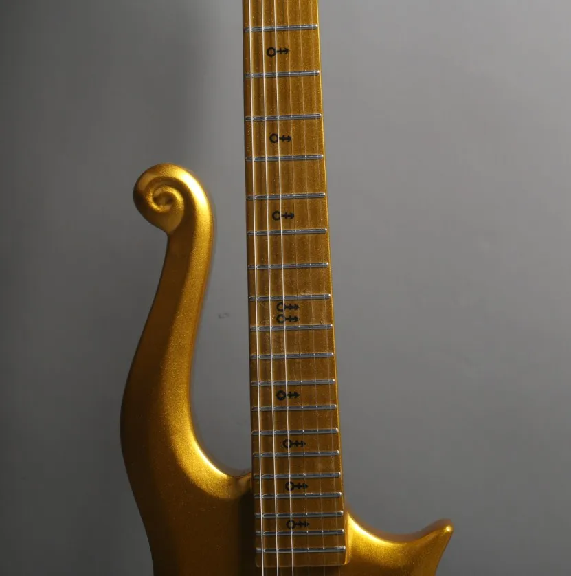 New Prince Guitar Gold Top Arrows Gold Hardware
New Prince Guitar Gold Top Arrows Gold Hardware