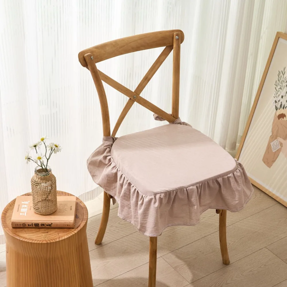 American Country Style Plaid Ruffled Chair Cushion Detachable Cotton Cover Soft Chair Cover Foam Filling Zipper Design
American Country Style Plaid Ruffled Chair Cushion Detachable Cotton Cover Soft Chair Cover Foam Filling Zipper Design