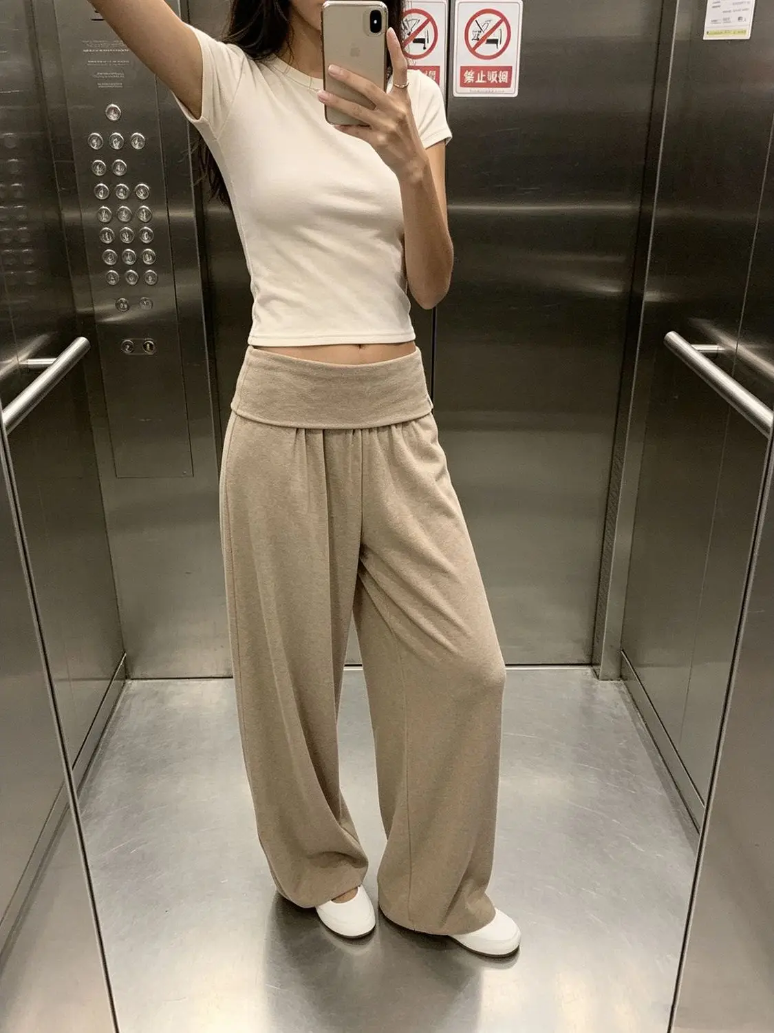 2026 New Korean Style Soft Unique Waist Head Loose Casual All-Match Knitted Drapey Pants Trendy Women's Wide Leg Pants
2026 New Korean Style Soft Unique Waist Head Loose Casual All-Match Knitted Drapey Pants Trendy Women's Wide Leg Pants