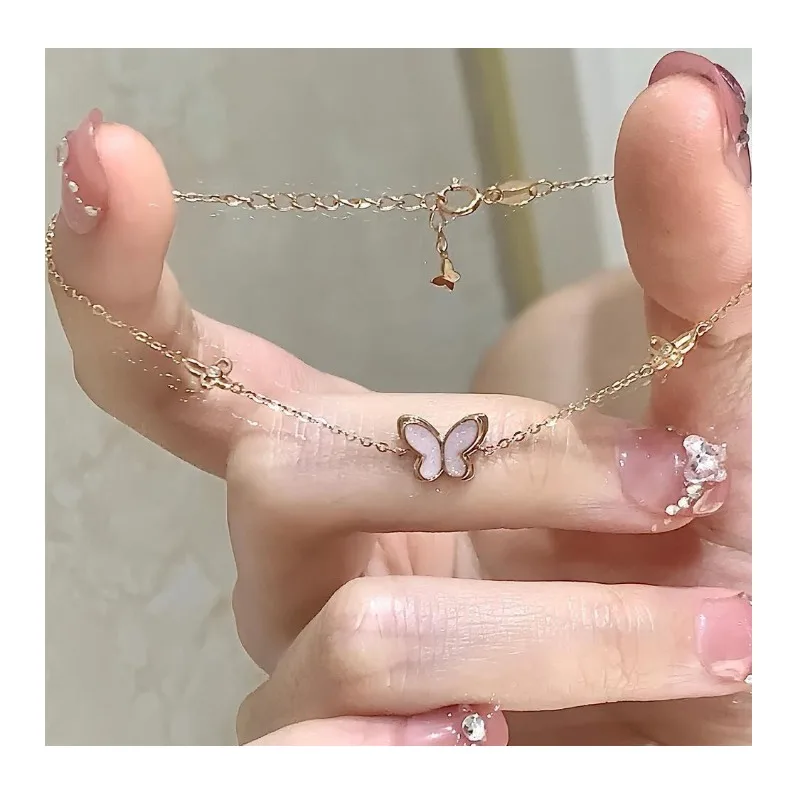 New Chinese Butterfly Shell Fringed Niche Design High-end Bracelet Women's Simple Light Luxury Gift Jewelry for Girlfriends
New Chinese Butterfly Shell Fringed Niche Design High-end Bracelet Women's Simple Light Luxury Gift Jewelry for Girlfriends
