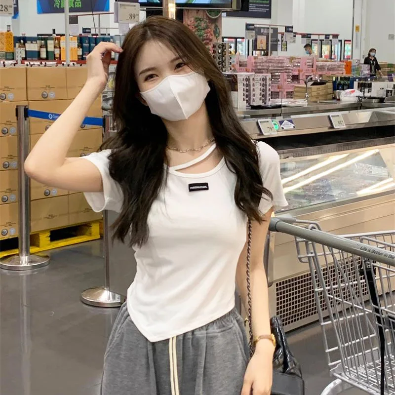Irregular Design Short Sleeved T-Shirt New Style Spicy Girl Style Pure Desire White Base Top
Irregular Design Short Sleeved T-Shirt New Style Spicy Girl Style Pure Desire White Base Top