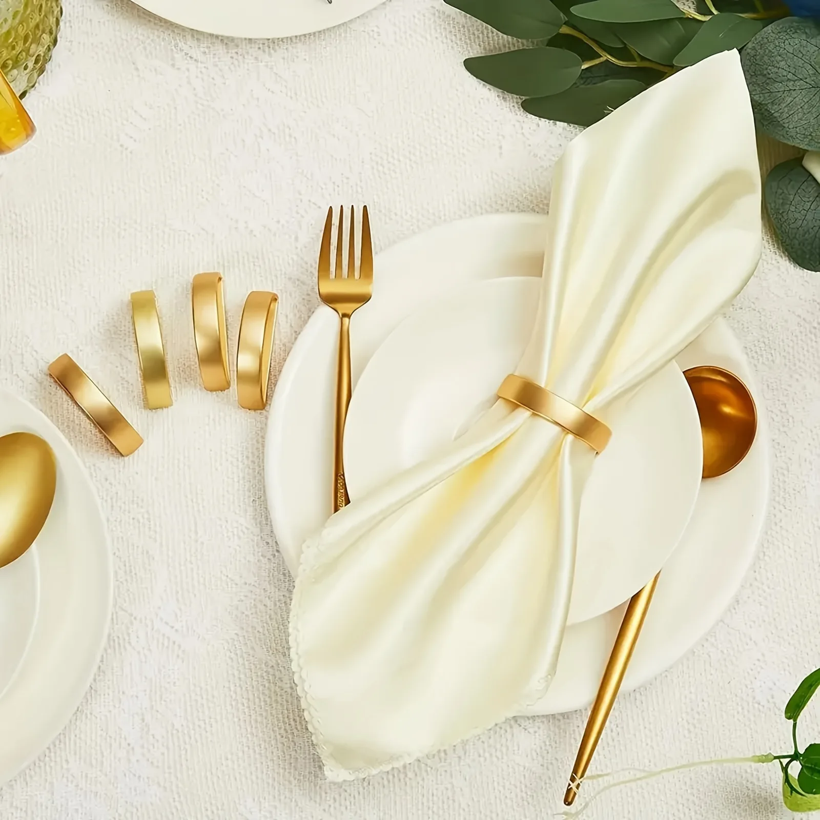 5pcs Golden Napkin Rings D-Shaped Napkin Rings Metal Table Napkin Holder Wedding Christmas Dinner Napkin Rings Decoration
5pcs Golden Napkin Rings D-Shaped Napkin Rings Metal Table Napkin Holder Wedding Christmas Dinner Napkin Rings Decoration