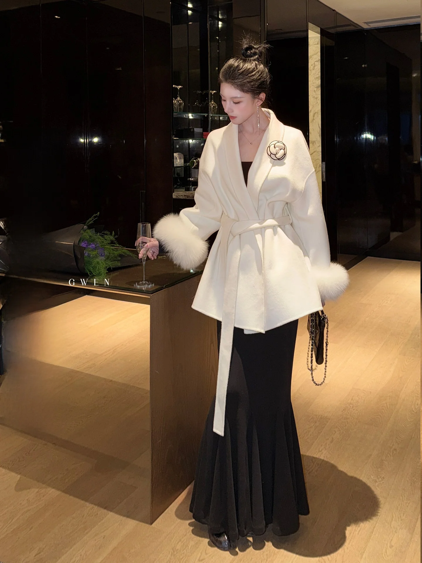 Elegant Double-Sided Woolen Coat by Jiang Wen Alpine Snow White Rich Girl Style Atmosphere Sensation Korean Loose Fit Warmth
Elegant Double-Sided Woolen Coat by Jiang Wen Alpine Snow White Rich Girl Style Atmosphere Sensation Korean Loose Fit Warmth