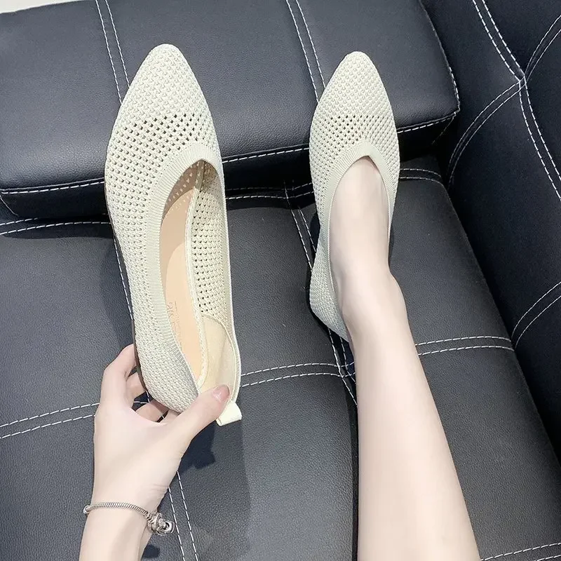 Весенне-летние женские туфли на плоской подошве, дышащие вязаные лоферы без шнуровки, удобная повседневная обувь на мягкой подошве для девочек, сандалии с открытыми отверстиями
Весенне-летние женские туфли на плоской подошве, дышащие вязаные лоферы без шнуровки, удобная повседневная обувь на мягкой подошве для девочек, сандалии с открытыми отверстиями